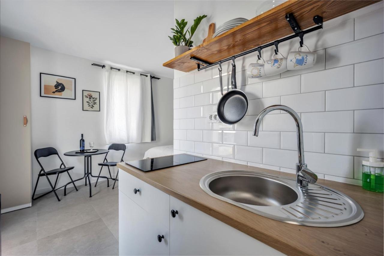 Studio Apartments Yucca, 2-Min To The Beach And 5 To Trogir Exterior foto