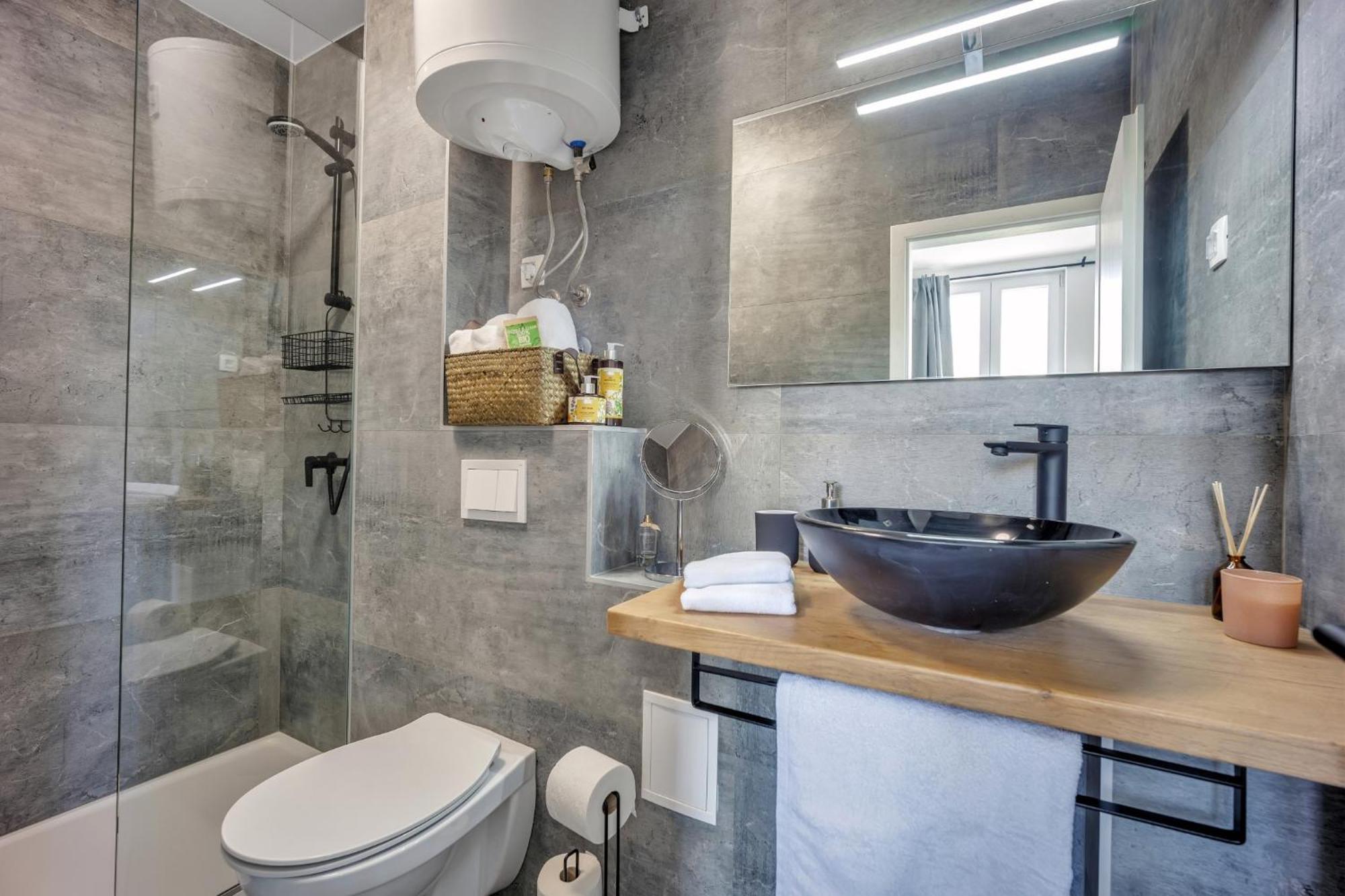 Studio Apartments Yucca, 2-Min To The Beach And 5 To Trogir Exterior foto